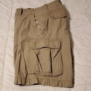 Mens Arizona cargo shorts size 38